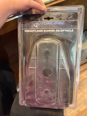 564.46302 Automann Freightliner Cascadia 08-12 Bumper Receptacle New 56446302