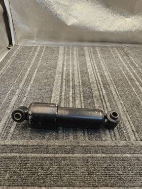 Automann A90801 Cab Shock Absorber Fits Kenworth T680 And Peterbilt 579 587