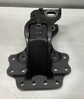 Mv96754 Automann Usa Front Hanger Driver Side For Volvo Gen Ii 2004 - 2018 Mv96754 Automann Usa Front Hanger Driver Side For Volvo Gen Ii 2004 - 2018