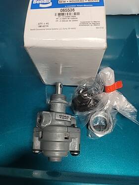 Bendix 065536 Pp-5 Control Valve