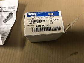 2505677c91 Bendix International Brake Switch