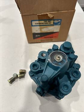 K2486h Bendix 281860 New Re-6 Emergency Relay Valve Remanufactured K2486h Bendix 281860 New Re-6 Emergency Relay Valve Remanufactured