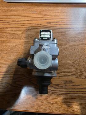Bendix 3826731c92 Pressure Metering Valve Part #3826731c92