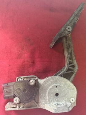 5005750 Bendix 2003 International Fuel Pedal 5005750 Bendix 2003 International Fuel Pedal