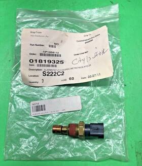 Bluebird 01819325 Blue Bird Kysor Alarmstat 215 Degree Metri-pack Connector Ships Free