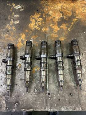 Bosch A4720701587 5. Used Dd15 Oem Injectors