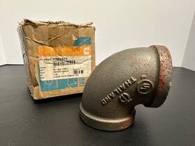 Cummins 3395425 Genuine Plain Female Pipe Elbow Nos Surface Rust