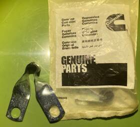 5332578 Cummins 3600861 Oem Clip And Lot Of 2