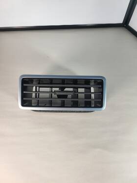 22-81829-001 Freightliner Chrome Hvac Louver