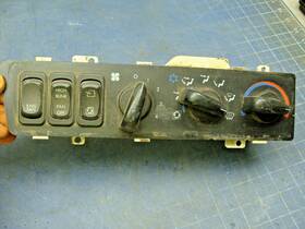 Freightliner 805-0038-003 1990 Fld Behr 806-1201-002 Climate Control Dash Panel