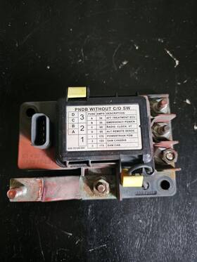 A06-72138-009 Freightliner Cascadia Fuse Box Power Net Distribution Pndb
