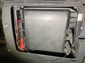 A06-90583-000 Freightliner Cascadia Right/passenger Fuse Box - Used P/n A0690583000