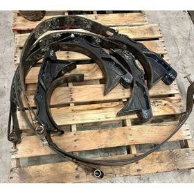 Freightliner R03-33819 Fuel Tank Mount And Strap Sold Individually Pn Tag 15718