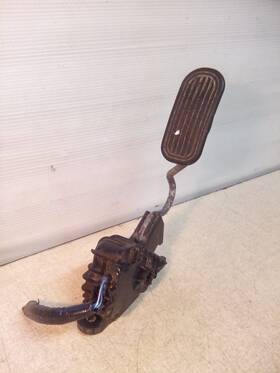 198800-4280 Hino Throttle Pedal