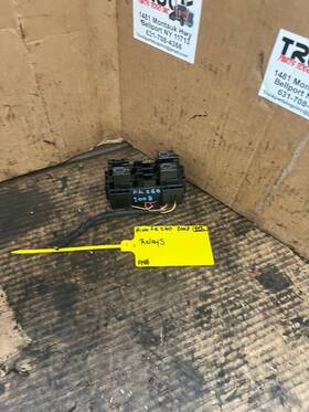 Hino Mk387280 Fk 260 Relay Block Omron Used Pn#