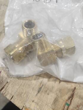 90707 Imperial Supplies Qty 2 Male 90 Elbow Air Brake Compression Fitting 3/4 Inch X1/2