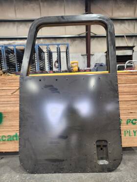 International 1694406c91 9400 Semi Truck Door. Brand New Never Used
