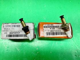 International 2037331c1 Genuine Oem Door Light Switch Lot Of 2 Ships Free