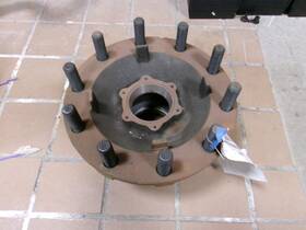 International 2591735c91 Wheel Hub Nib