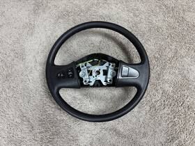 3546229c93 International Navistar 18 Inch Steering Wheel With Cruise Control -