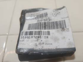 International 3599187c91 New Oem Dome Sky Floor Light