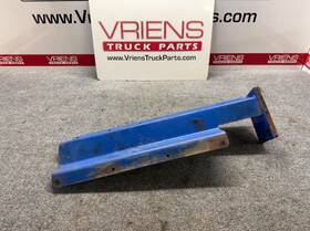 A11-1253-1 Kenworth Bracket-mudflap