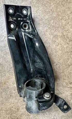 A85-1711r Kenworth Support Fairing Bracket And Collar In Stock