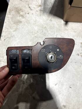 S64-1022 Kenworth Ignition Switch Panel