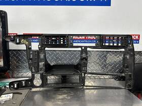 S77-1039-2601 Kenworth 2014 T680 Ngp B Panel Reinforcement P/n