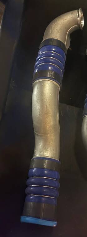 Mack 20948152 Charge Air Pipes For Volvo And