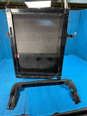 23447549 Mack Anthem Radiator With Frame 2023 Oem
