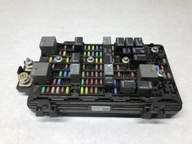 24130462p01 Mack 24130462 P01 Anthem An Fuse Box - Used P/n