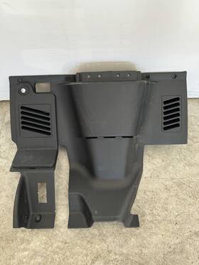 84734019 Mack Cover 84734019 Mack Cover