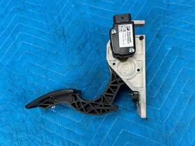 84739665 Mack Anthem Accelerator Pedal 2023 Oem 84739665 Mack Anthem Accelerator Pedal 2023 Oem