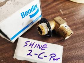 Mack 85153547 Bendix Brake Valve