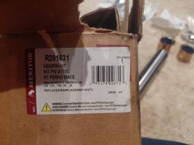 Merritor R2011631 King Pin Kit