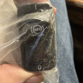 Paccar 16-091226m8eef2b8 Peterbilt Switch Single Pole With Leds New Oem