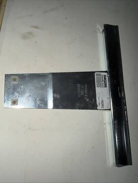 20-18282 Paccar Channel Glass Oem Peterbilt