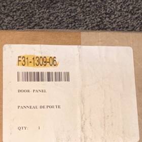 F31-1309-06 Paccar Sealed Genuine Door Panel
