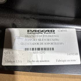 M11-1252 Paccar Muffler Bracket