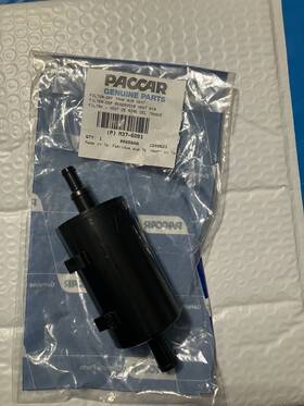 M37-6091 Paccar Genuine Def Tank Air Vent Filter Oem - New