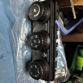 Paccar P F21-1028-13b1 P F21-1028-13b1 New Temperature Control Module