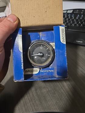 Paccar Q43-6066-118ck Fuel Guage Peterbilt