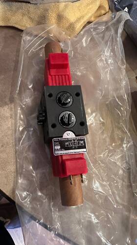 Parker Bv06p4d012pv-e6t Genuine Oem Hydraulic Valve 3000 Psi Nos Double Stack