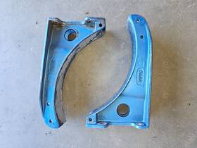 11-03161m Peterbilt Fuel Tank Strap Hanger Mount Pair 11-03161m Peterbilt Fuel Tank Strap Hanger Mount Pair