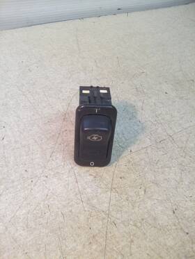 16-09121-7c8eef1a11 Peterbilt 16-09121-7ceef1a11 Fan Override Switch 16-09121-7c8eef1a11 Peterbilt 16-09121-7ceef1a11 Fan Override Switch