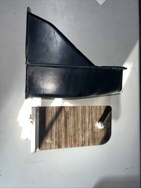 20-09698 Peterbilt 20-9634 1975 359 Glove Box Compartment 20-09698 Peterbilt 20-9634 1975 359 Glove Box Compartment
