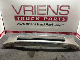 A21-26878-010 Peterbilt L11-6204r Freightliner Bumper