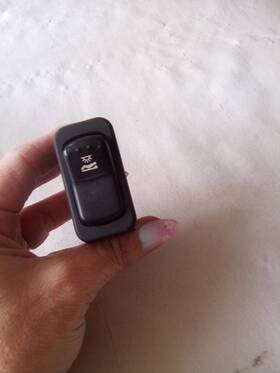 P27-1157-008 Peterbilt Sleeper Dome Light Switch