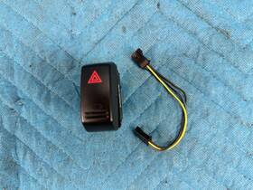P27-1215-026-01 Peterbilt 579 Switch - Hazard 2020 Oem